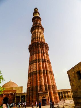 Kutub-Minar, Hindistan 'ın en ünlü tarihi simgelerinden biridir. Kutub Kompleksi