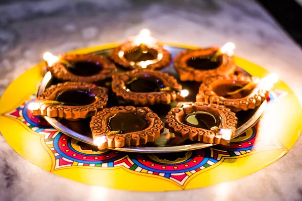 Happy Diwali Färgglada Lera Diya Lampor Tända Diwali Firande — Stockfoto