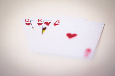 Çocuklar ve Yetişkinler için Kart Oynamak