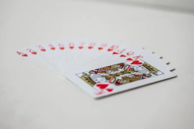 Çocuklar ve Yetişkinler için Kart Oynamak