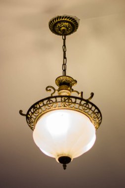 Oturma odası için antika lamba gölgeleri