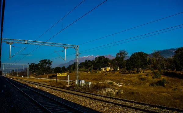 Treno Che Raggiunge Bellissima Pulita Stazione Ferroviaria Katra Jammu Binario — Foto Stock