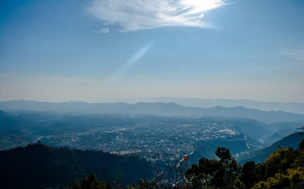 Όμορφη Πόλη Και Ιμαλαΐων Οροσειρά Θέα Από Βουνό Της Vaishnodevi — Φωτογραφία Αρχείου