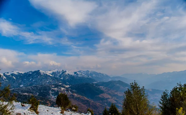 Himalaya Bergskedja Täckt Med Snö Patnitop Stad Jammu Vinterlandskap — Stockfoto