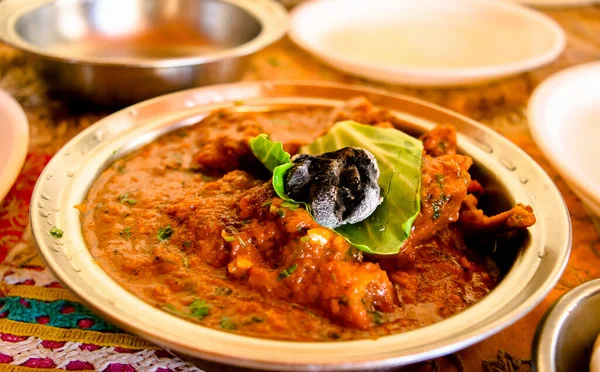 Laal Maas 著名的Rajasthani Dish Laal Chicken和Laal羊肉 — 图库照片