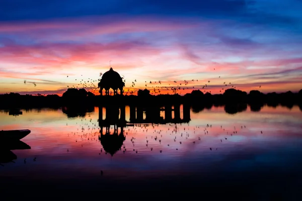 Gadsisar Sagar Lake Jaisalmer Rajasthan Nascer Sol Gadsisar Sagar Lake — Fotografia de Stock