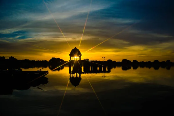 Gadsisar Sagar Lake Jaisalmer Rajasthan Nascer Sol Gadsisar Sagar Lake — Fotografia de Stock