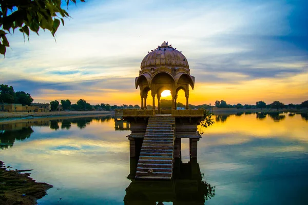 Jezioro Gadsisar Sagar Jaisalmer Rajasthan Wschód Słońca Nad Jeziorem Gadsisar — Zdjęcie stockowe