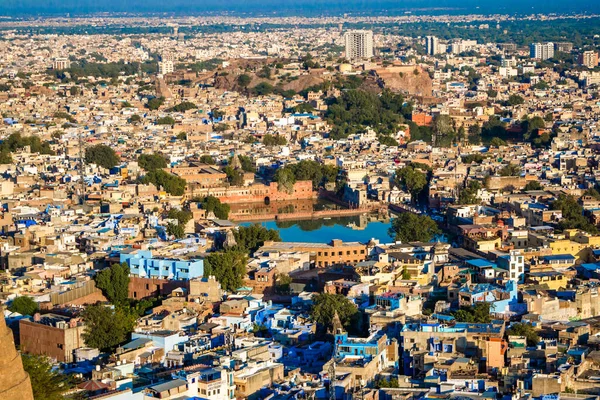 Jodhpur市从Mehrangarh或Mehran Fort顶部俯瞰的空中景观 — 图库照片