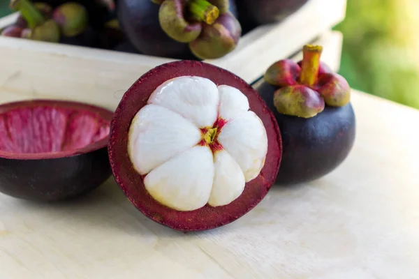 Mangosteen Queen Tropical Fruit Dark Purple Skin Creamy White Fruit — Stock Photo, Image