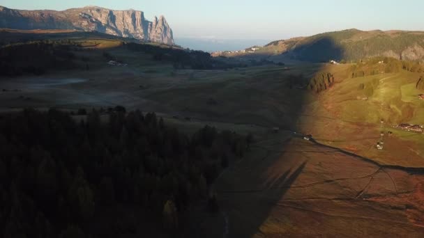 Paysage Lever Soleil Brumeux Alpe Siusi Alpes Dolomites Italie — Video