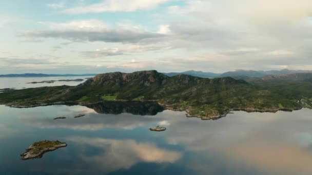 日落时美丽的挪威峡湾 — 图库视频影像