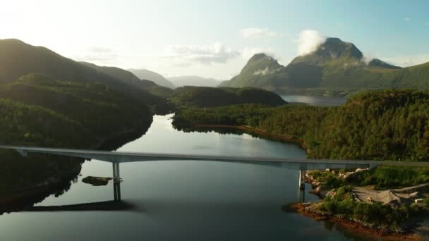 Belo Fiorde Norueguês Pôr Sol Vista Aérea — Vídeo de Stock