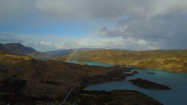 Torres Del Paine Chile Utsikt Över Sjön Pehoe Och Tornen — Stockvideo