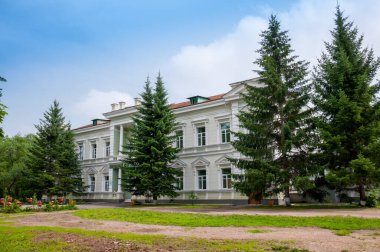 Rusya, Blagoveshchensk, Temmuz 2019: Blagoveshchensk Park 'taki şehir kültür evi