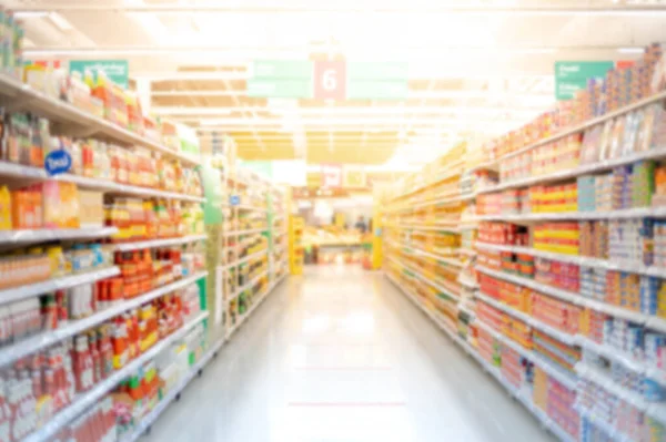 Abstrakter Verschwommener Effekt Voll Mit Der Ölflasche Den Regalen Eines — Stockfoto