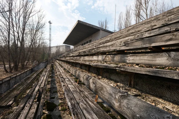 종말론적 피아트 버려진 경기장 우크라 체르노빌 구역에서의 — 스톡 사진