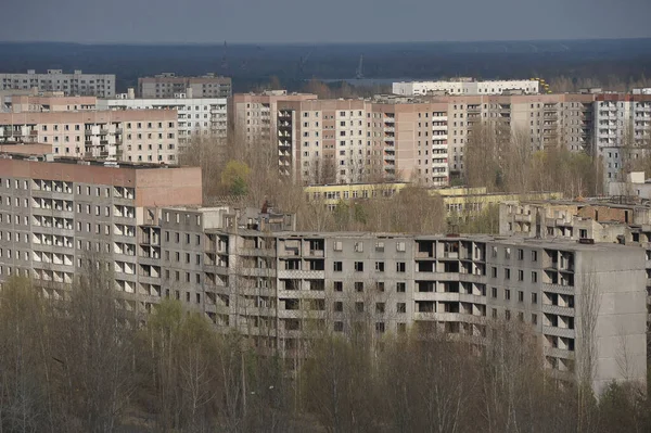 Budovy Opuštěném Městě Duchů Pripyat Postapokalyptické Město Jarní Sezóna Černobylské — Stock fotografie