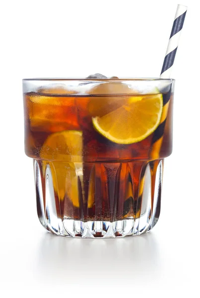 Nahaufnahme Von Whiskey Und Cola Auf Weißem Hintergrund — Stockfoto