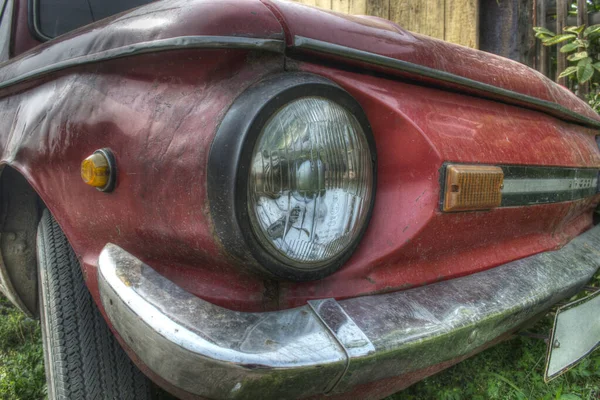 White Headlight Black Frame Red Car Silver Bumper Black Wheel — Stock Photo, Image