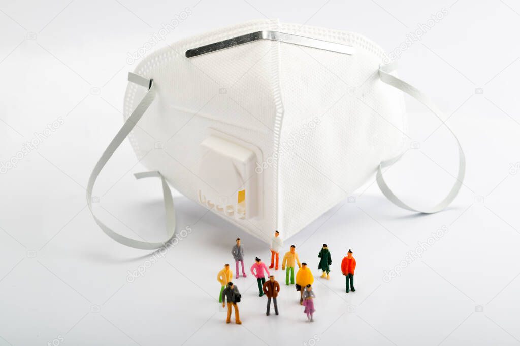 N95People linger over masks in the face of growing demand for them during epidemics of flu and pneumonia.N95 masks are people's first choice of protective equipment in times of severe air pollution, smog and flu transmission.
