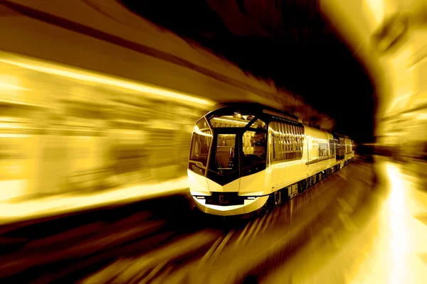 Ulaşım konsepti: yüksek hızlı tren. — Stok fotoğraf