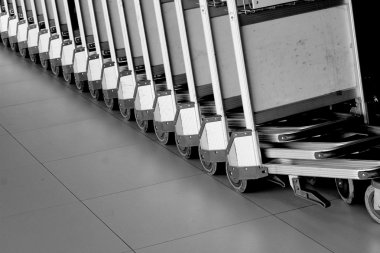 Havaalanı bagaj arabaları. Havaalanı Bagaj arabası özet satırı