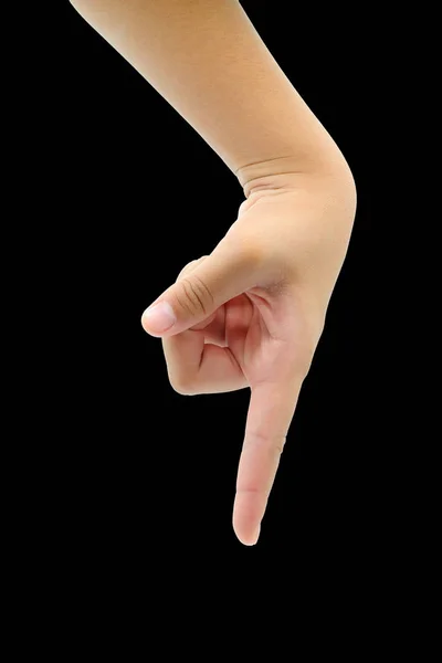 Hand van jong meisje met één vinger geïsoleerd op zwarte achtergrond — Stockfoto
