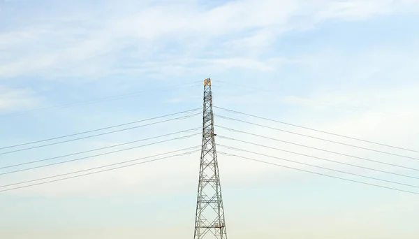 전기 극 고전압 포스트 타워 — 스톡 사진