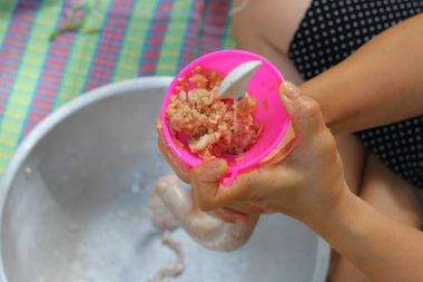 El sosis ev yapımı