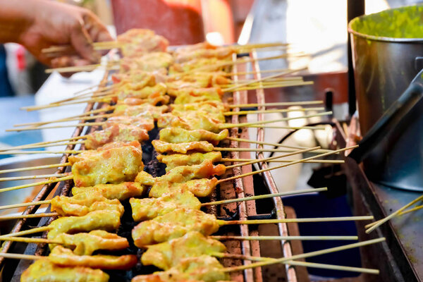 Свинина сатай тайская уличная еда
.