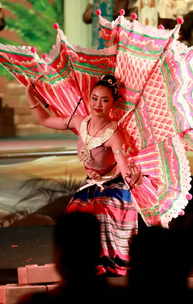 Asiatique Adolescent Fille Dans Thai Traditionnel Robe — Photo