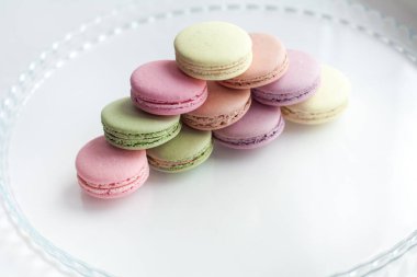 Piramit inşa macaroons