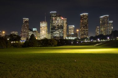 Şehir merkezinde Houston gece manzarası, gece veya gün batımı