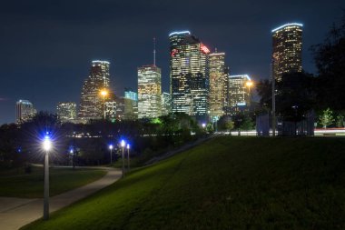Şehir merkezinde Houston gece manzarası, gece veya gün batımı