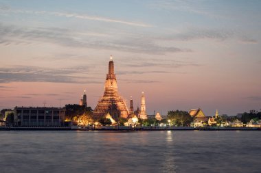 Tapınak Şafak (wat arun) Bangkok Tayland yenilemek ve repa