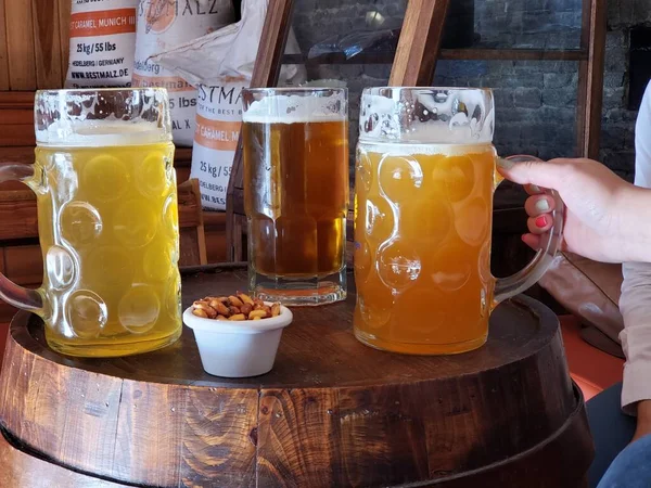 Öğleden sonra biraz bira.