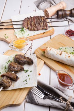 Farklı türlü kebap