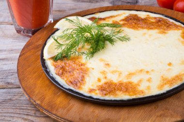 Güveç çanağı hazırlanmış