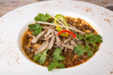 Hint mercimek çorbası