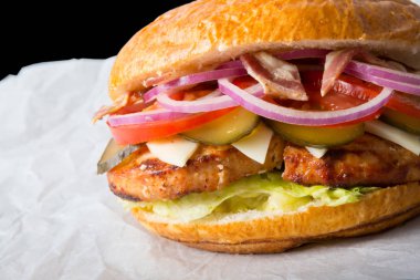 Bir ambalaj kağıdı büyük burger