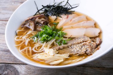 Japon ramen çorbası