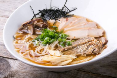 Japon ramen çorbası