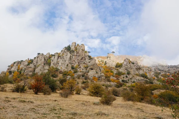 Sonbahar dağlarda — Stok fotoğraf