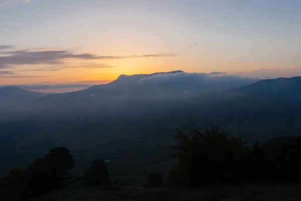 Sunset in the mountains — Stock Photo, Image