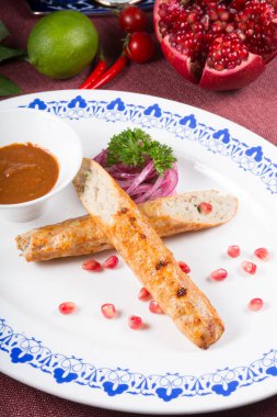 Soslu ızgara kebap.