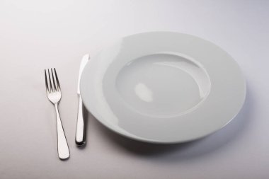 Masada beyaz seramik boş tabak