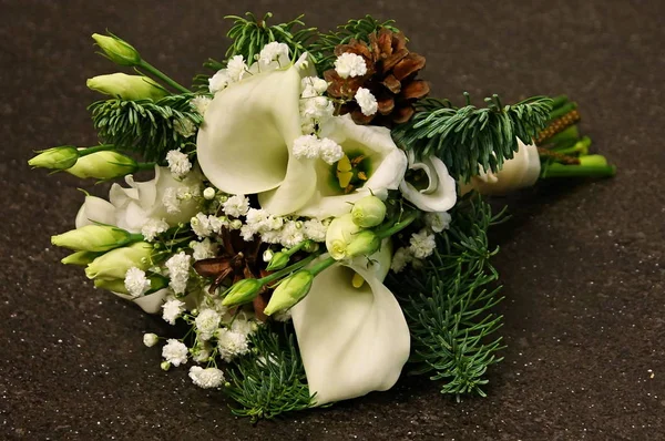 Kozalaklı Noel süslemesi