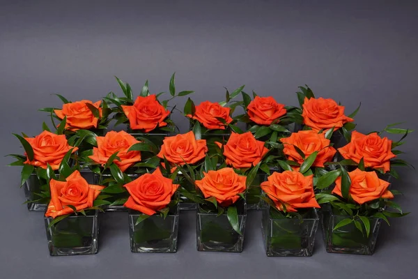 Декорація з трояндами в окулярах — стокове фото