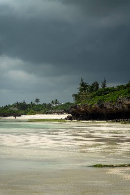 Fırtınadan önce Zanzibar plajı